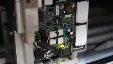 Robotics rule the data center with new optical switches