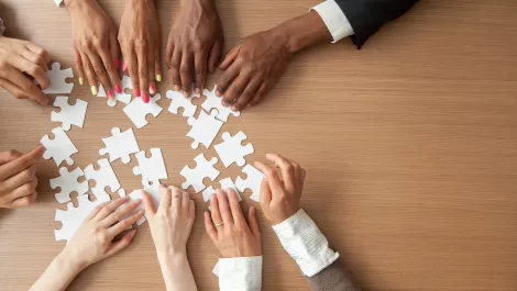 Accenture and Microsoft strengthen bond with new business group