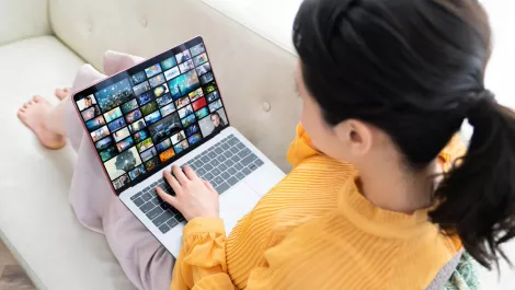 Broadband data and voice minutes skyrocket as Auckland re-enters lockdown - Vodafone